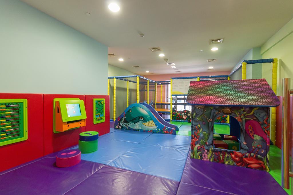 Yanjoon Holiday Homes - Princess Tower Apartments Дубай Экстерьер фото