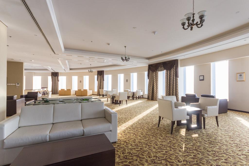 Yanjoon Holiday Homes - Princess Tower Apartments Дубай Экстерьер фото