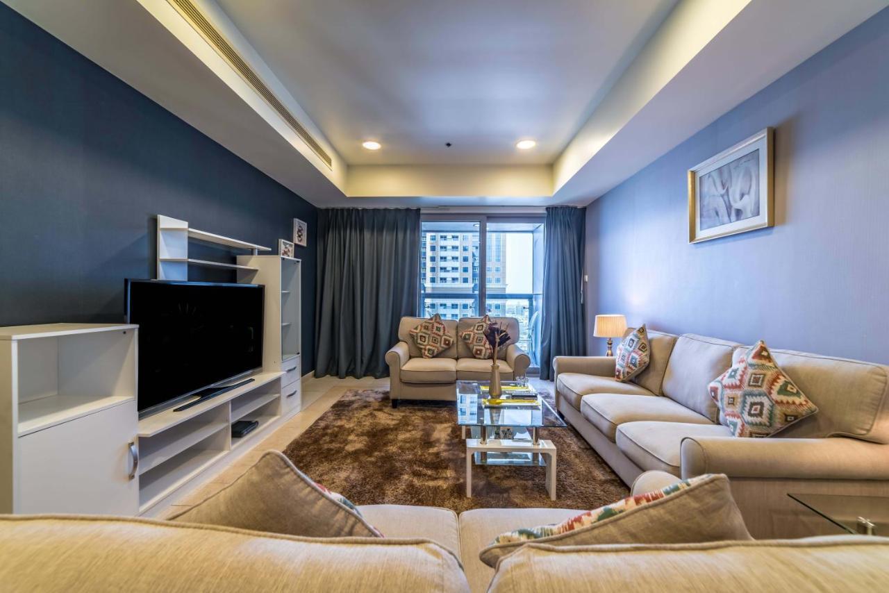 Yanjoon Holiday Homes - Princess Tower Apartments Дубай Экстерьер фото